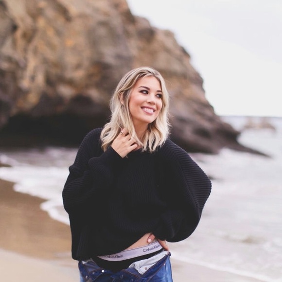 Meet your Posher, Kristen - Picture 1 of 1